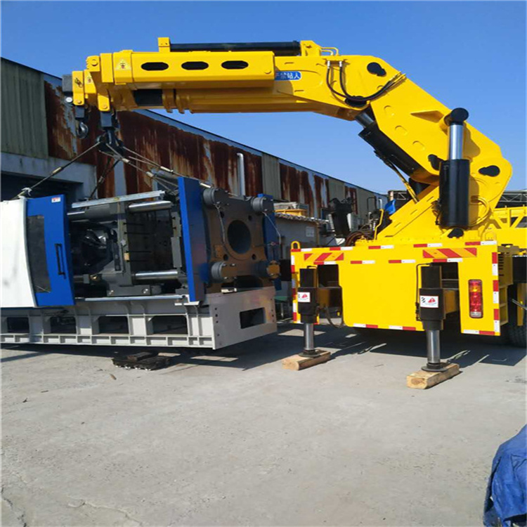 鹿邑 大吨位折臂吊出租费用解析：一小时租赁多少钱