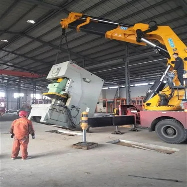 鹿邑80吨折臂吊车出租附近电话